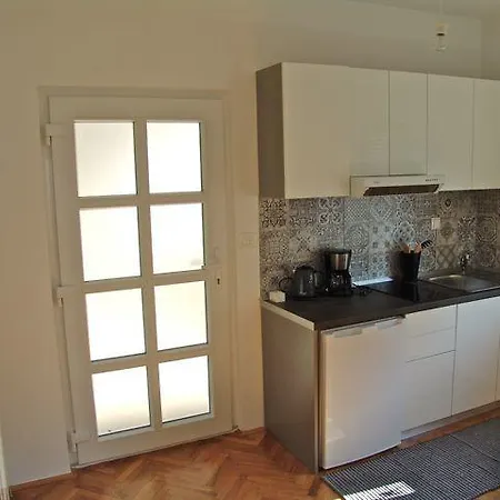 Apartment Ellalinda